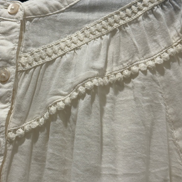 Old Navy brand poet blouse in white/cream color - Picture 2 of 7